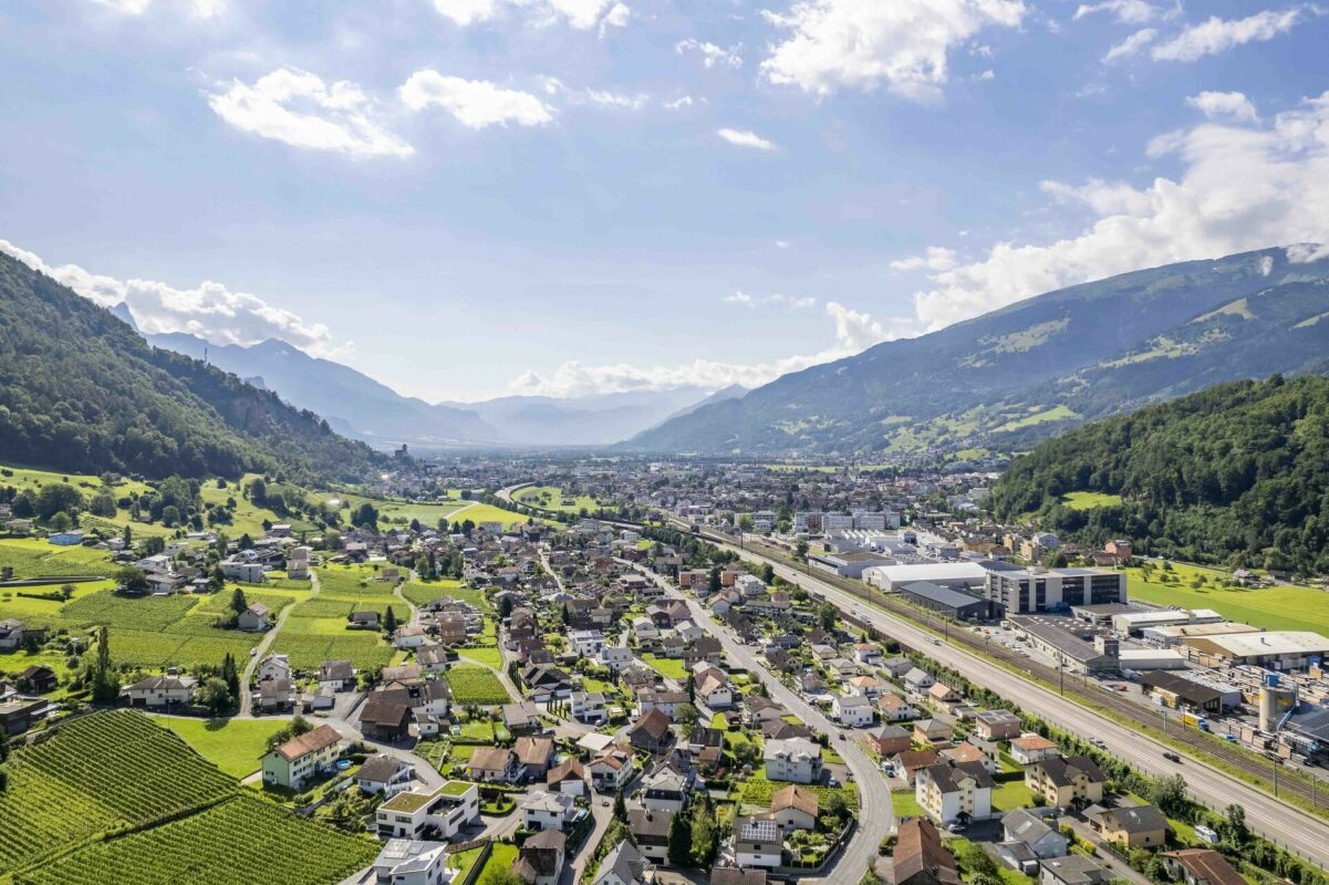 5.5 Zimmer-Reiheneinfamilienhaus an familiärer Wohnlage