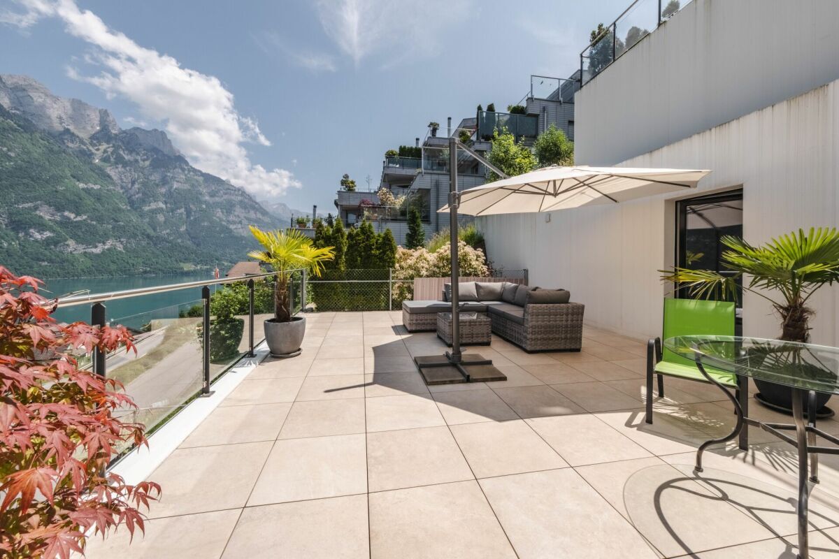 Exklusive Terrassenwohnung mit atemberaubender Seesicht