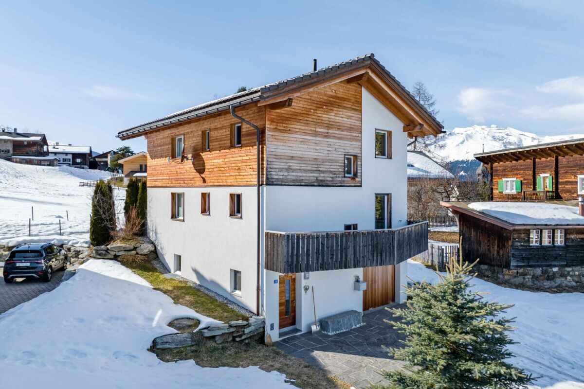 Idyllisches, modernes Ferienhaus mit Ski-In und Ski-Out